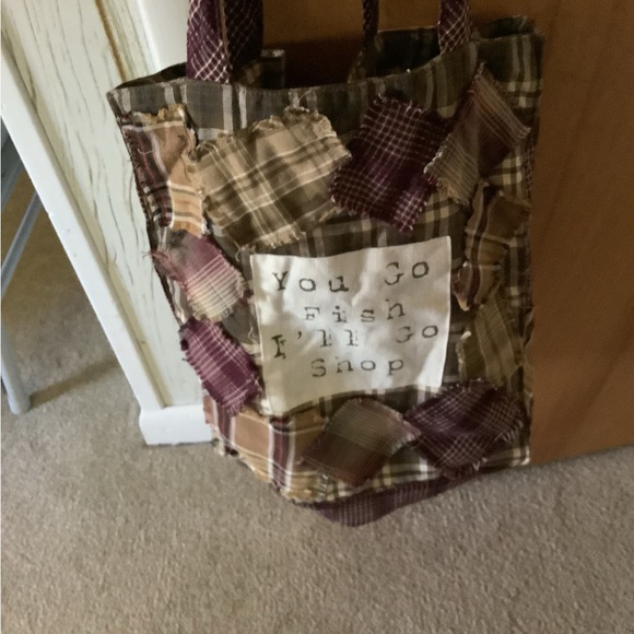 Nancy’s Nook Tote - Picture 1 of 6